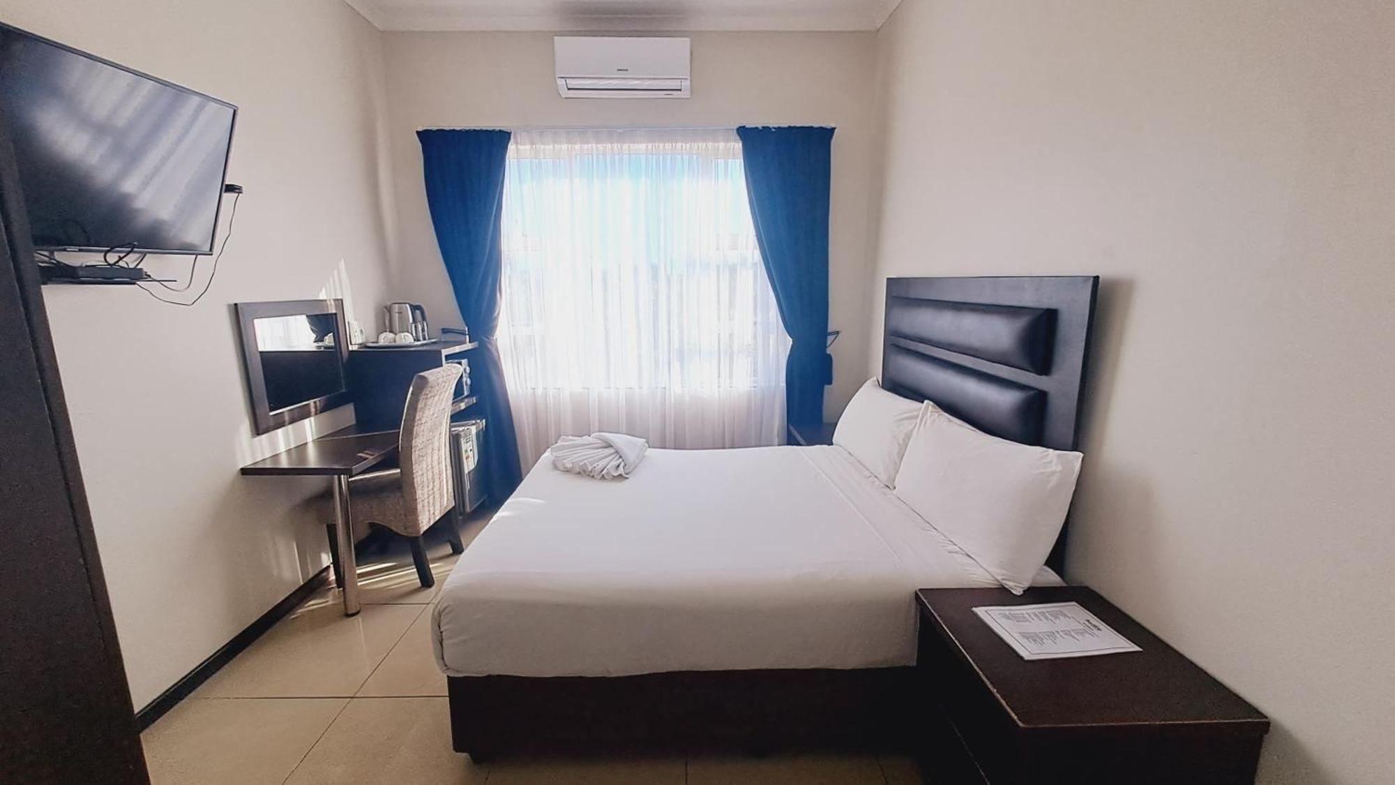 Bayside Hotel אמפאנייני מראה חיצוני תמונה