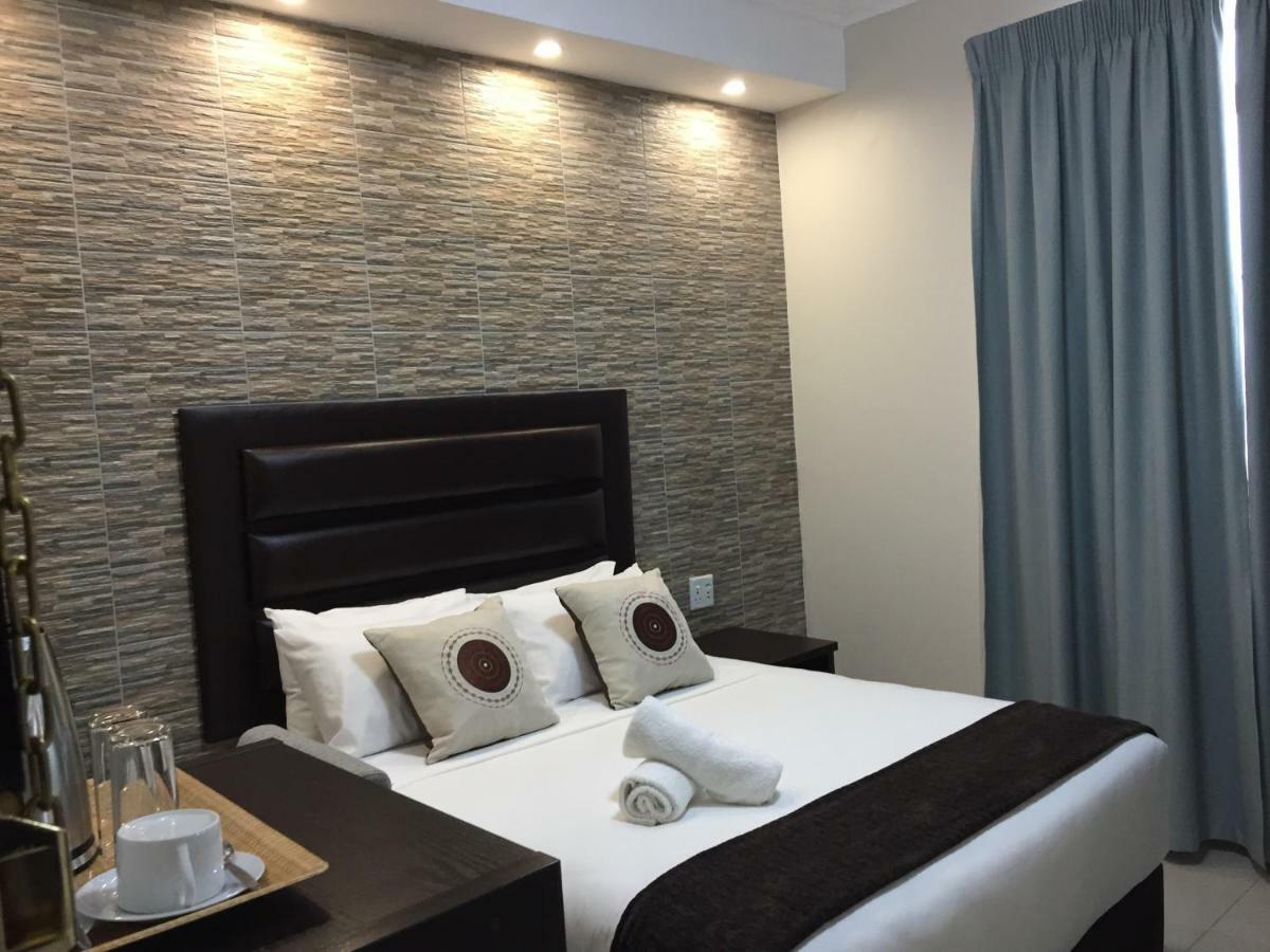 Bayside Hotel אמפאנייני מראה חיצוני תמונה