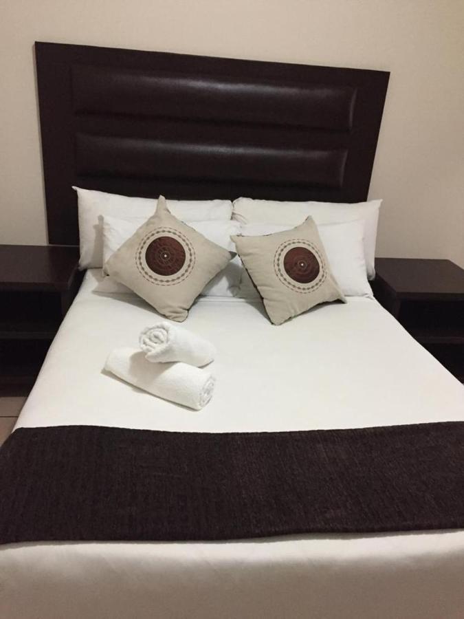 Bayside Hotel אמפאנייני מראה חיצוני תמונה